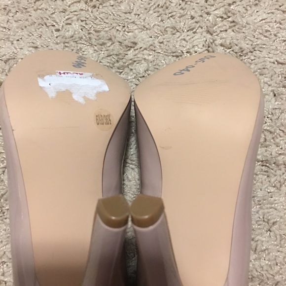 NWOT Nude Jessica Simpson Henry Heels - Picture 3 of 7